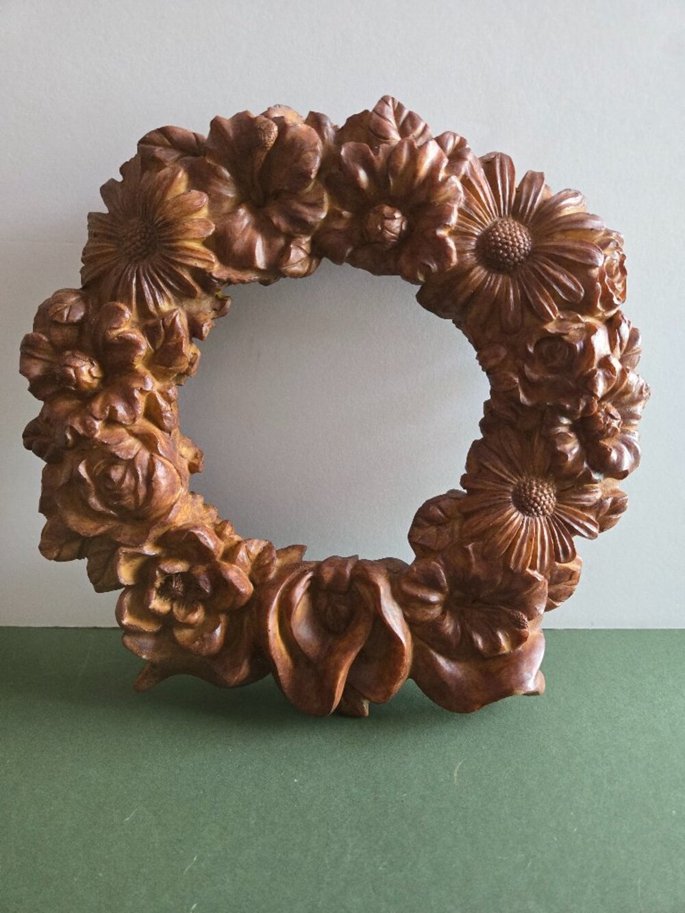 Vintage Wood Look Resin Floral Wreath